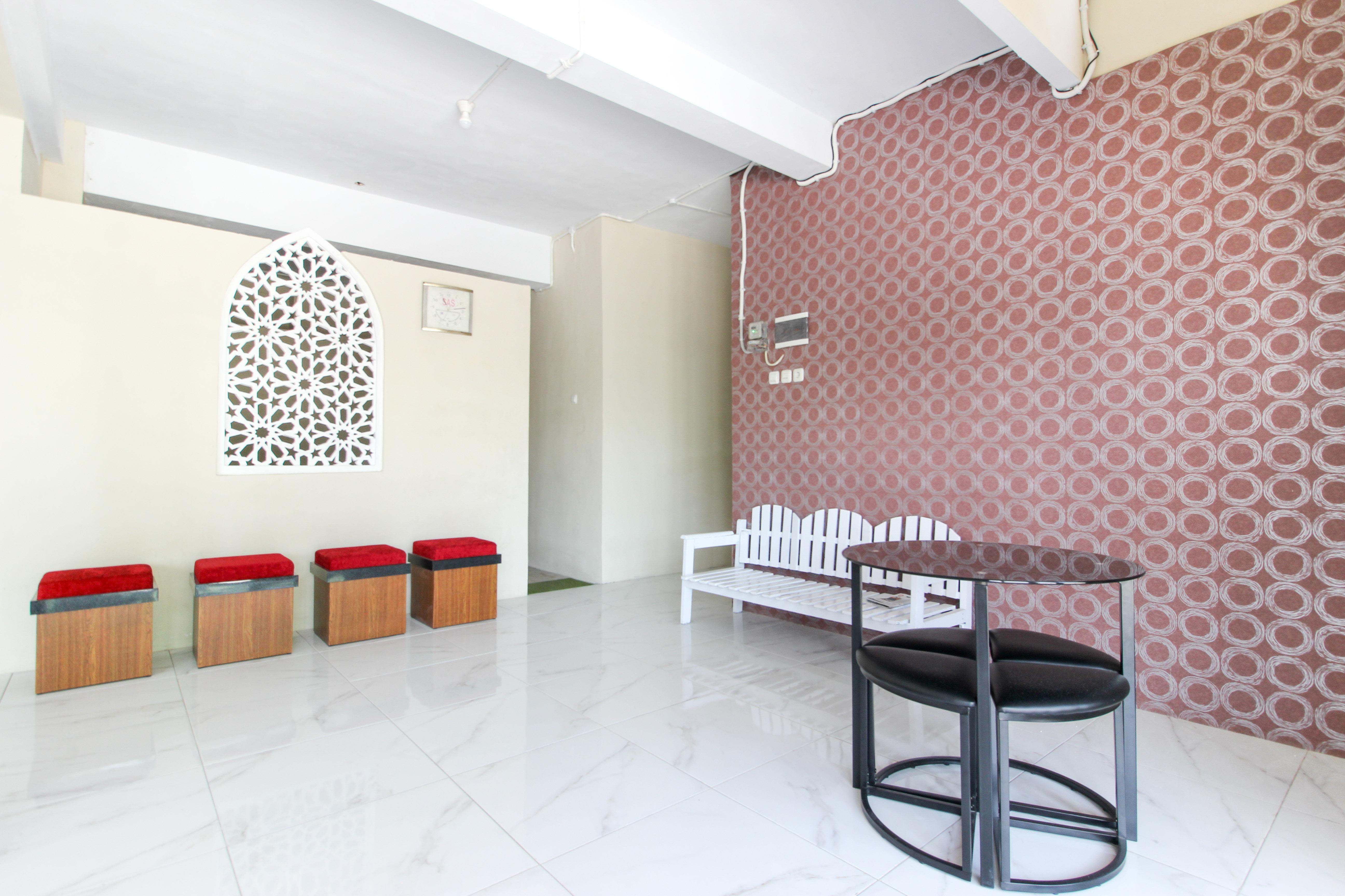 מלון Kalasan Reddoorz Near Jogja Kembali Monument 3 מראה חיצוני תמונה