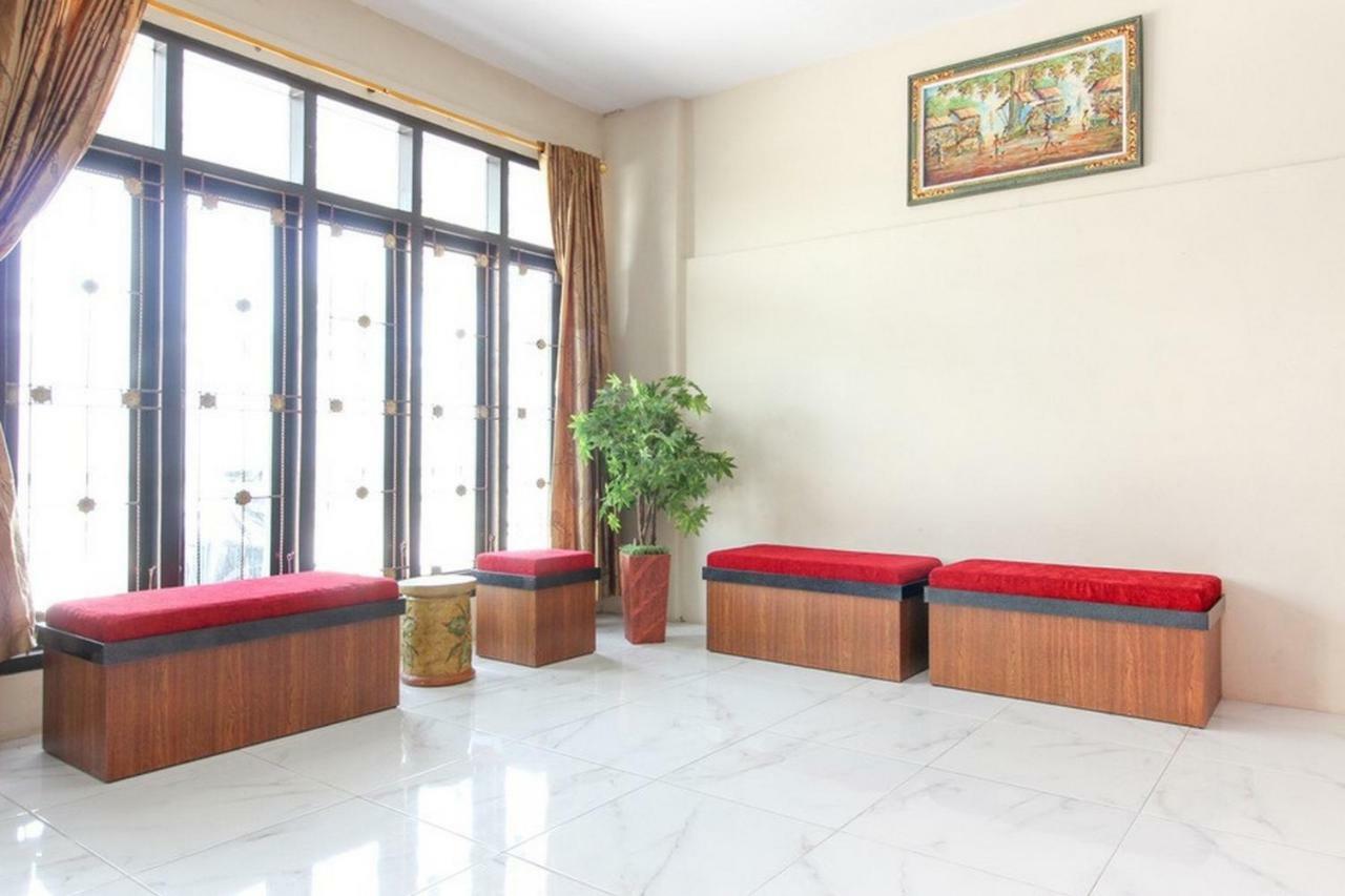 מלון Kalasan Reddoorz Near Jogja Kembali Monument 3 מראה חיצוני תמונה