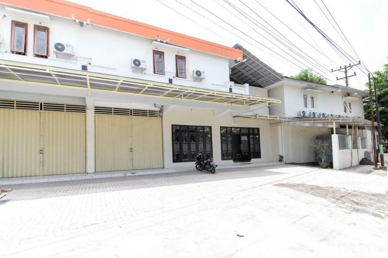 מלון Kalasan Reddoorz Near Jogja Kembali Monument 3 מראה חיצוני תמונה